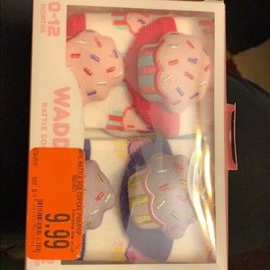 0-12 month rattle socks for girls
